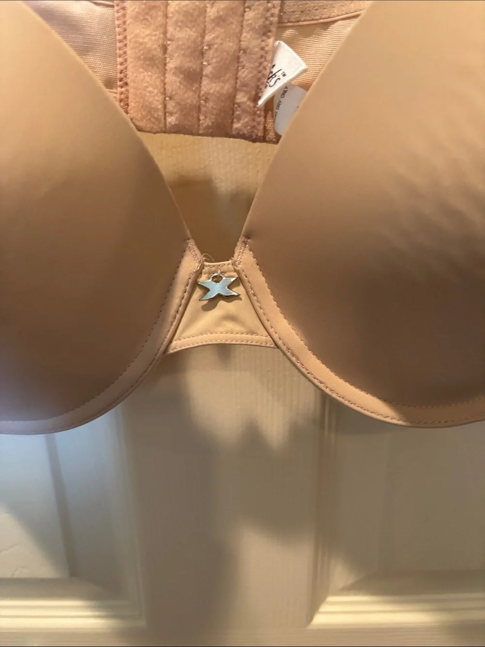 Frederick's of Hollywood Nude T-Shirt Underwire Bra
